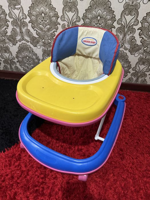 Продам детский ходунок в хорошем состоянии