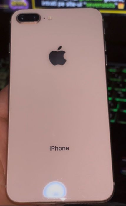 iPhone 8 Plus Rose Gold