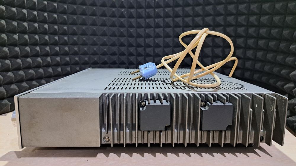 Амфитон у-002 Hi-Fi усилвател