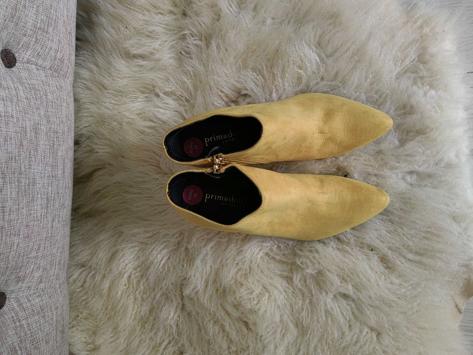Botine noi, mar 36