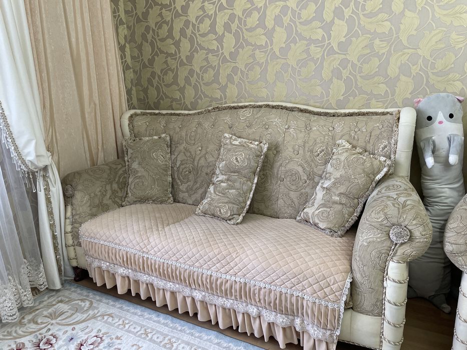 Диван с креслами