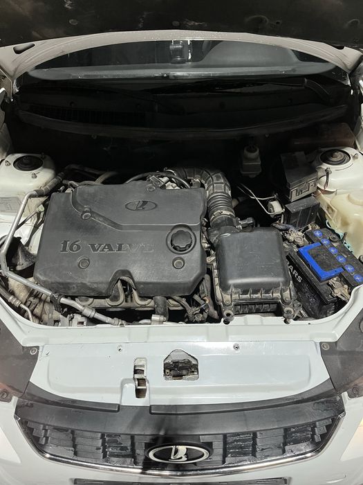 Продам приору  1