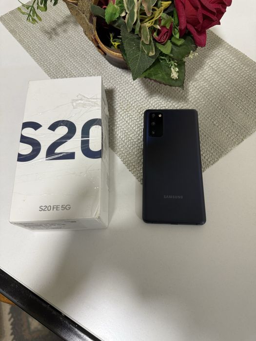 Samsung S20 Fe la cutie ca nou