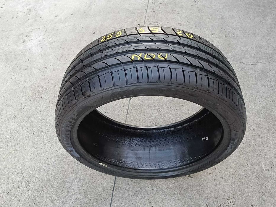 O anvelopa noua de vara 255 35 20 dunlop