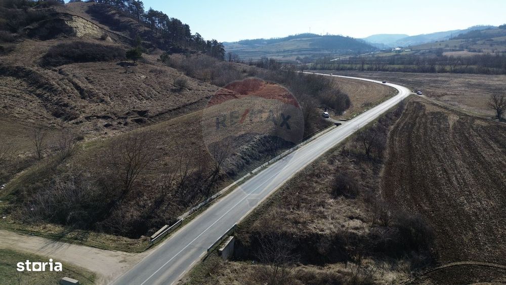 Teren extravilan 2.000 mp – cu acces direct la DN spre Moșna