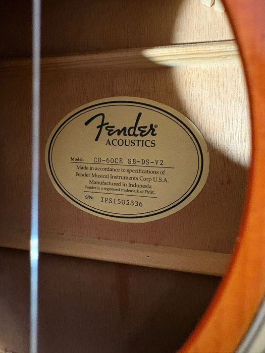 Chitara Electro-Acustica Fender