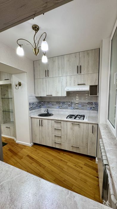 Сдается в аренду уютная 3х комнатная квартина на метро Новза