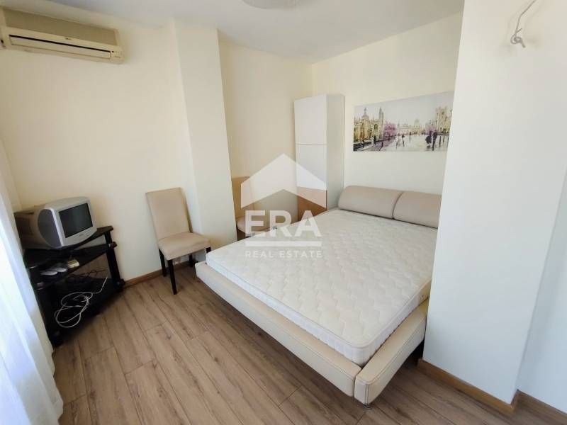 Продава се Двустаен апартамент в Варна, Цветен квартал - 85 кв.м за 2106 €/кв.м - Снимка #8