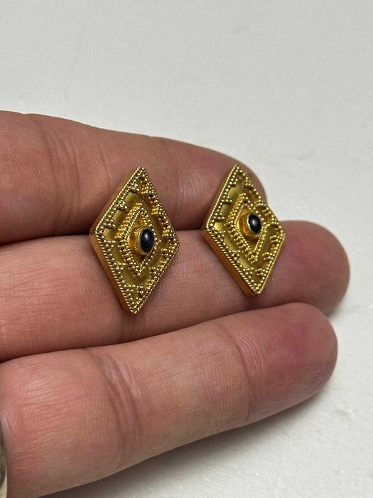 CERCEI AUR 22K + 2 SAFIRE x 0.30CT - Cabochon - Facuti manual - Vintage - 6.7g. - Deosebiti !