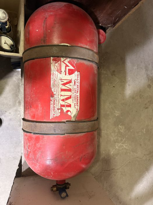 Metan bolan sotiladi.