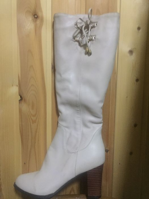 Зимние сапоги женские