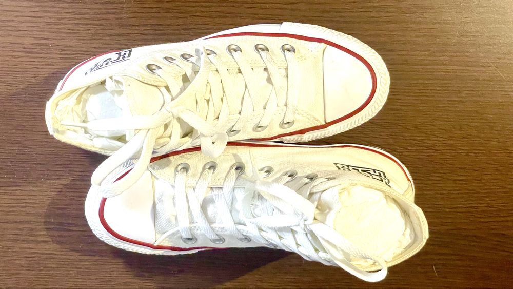 Adidas Converse licenta UNTOLD