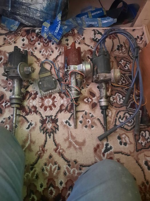 Жигулига карбюратор трамблёр стартёр  бор