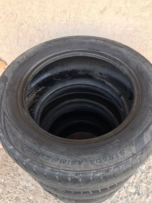 Авто шины 215,60 16