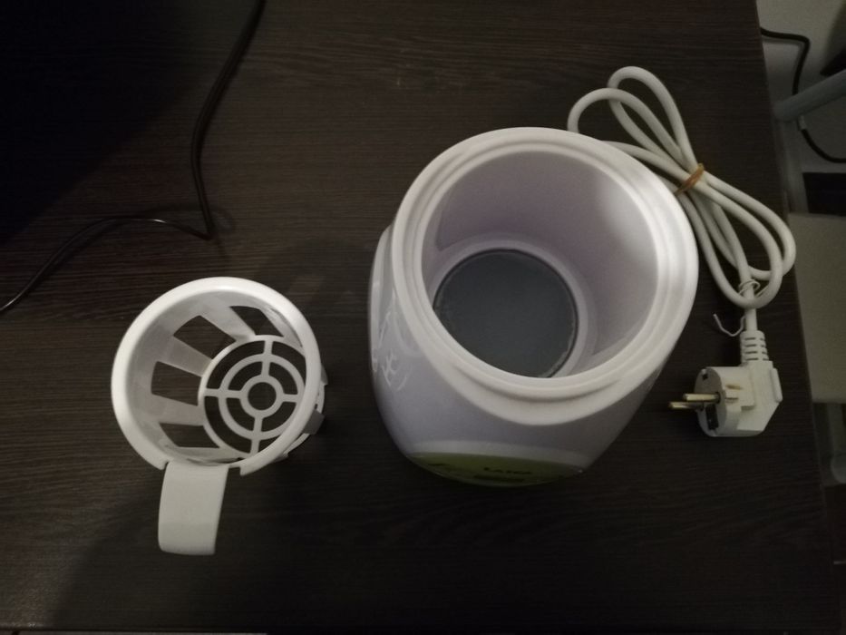 Vând încălzitor biberoane Laica