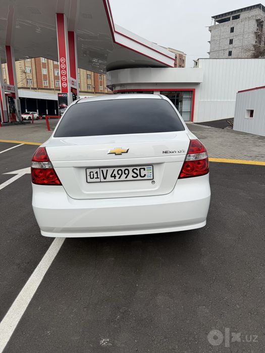 chevrolet neksia 3