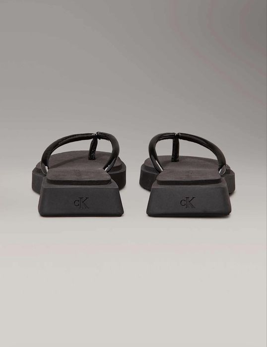 Дамски джапанки Calvin Klein SQ LOW WEDGE SANDAL STITCH