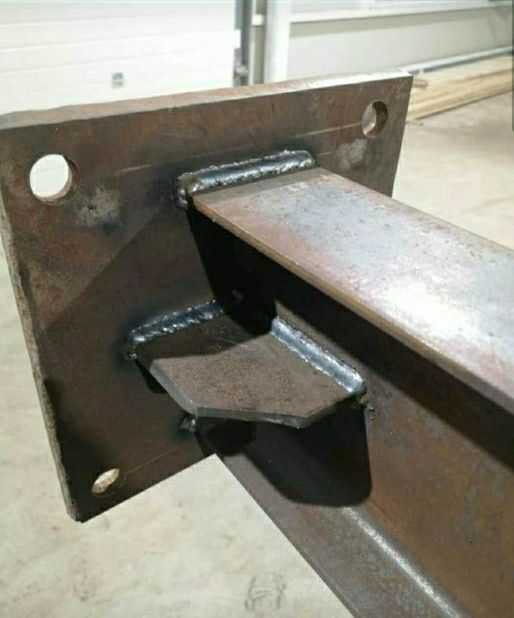 Vand hala metalică este  lucrata din europrofile IPE  are 29×11×4