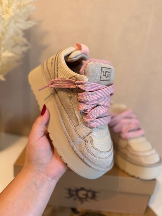 Adidasi UGG Lowmel roz