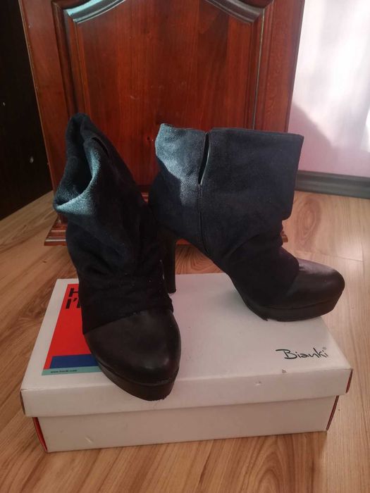 черни боти на висок ток и платформа