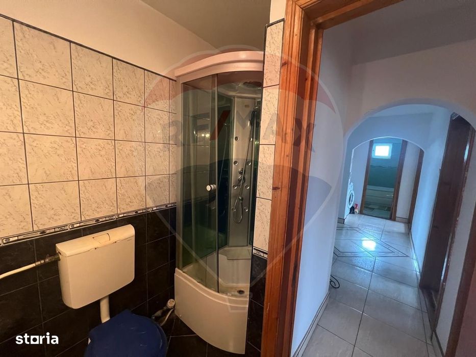 Apartament 4 camere b dul Garii