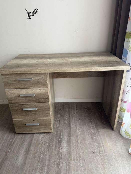 Birou  maro cu serate