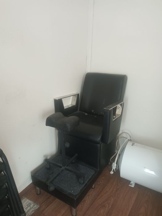 Продам педекюрное кресло