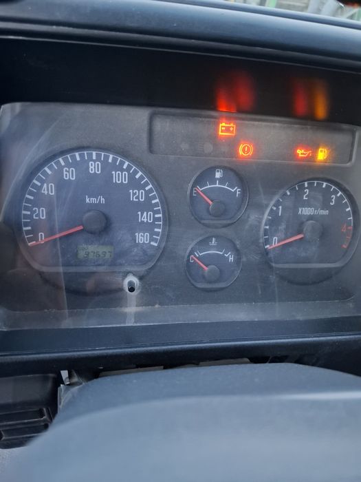 Исузу 2.5 тонналик