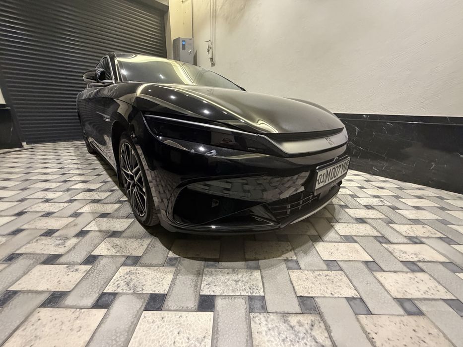BYD Han 2025, 701 Km Smart full pazitsa