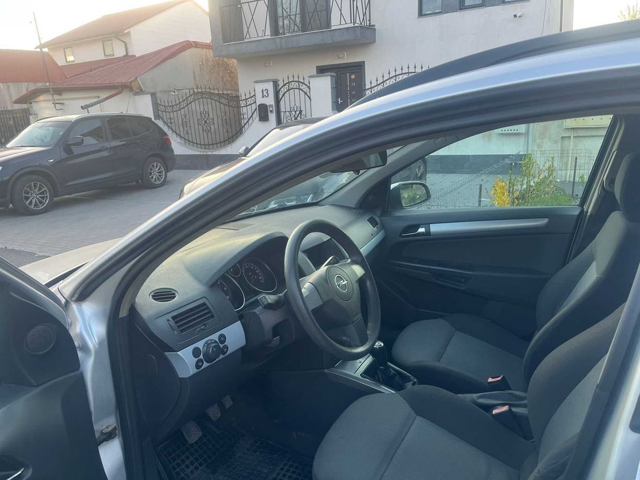 Opel Astra H 1,7cdti