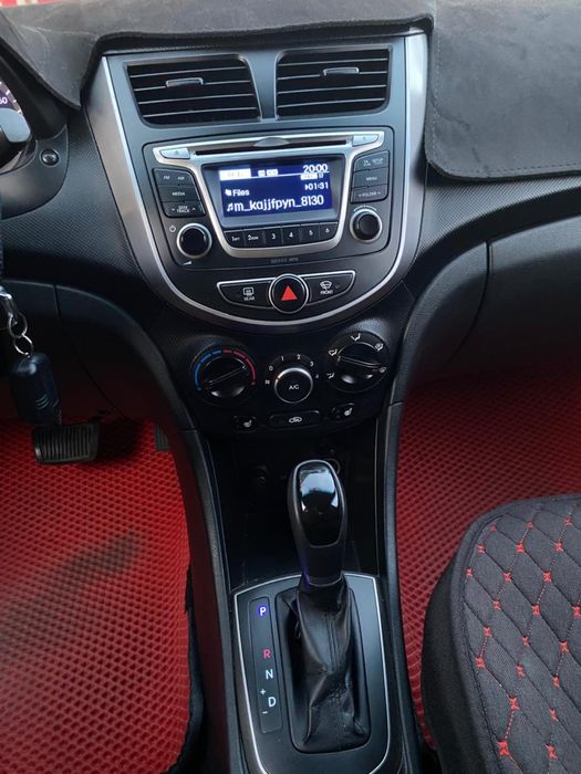 ПРОДАЮ Hyundai solaris 2015 года.