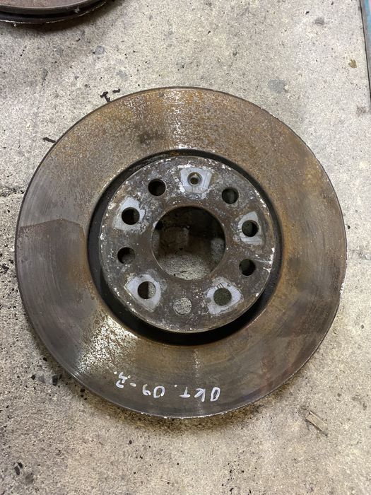 Предни спирачки октавия vrs 312мм 2009г