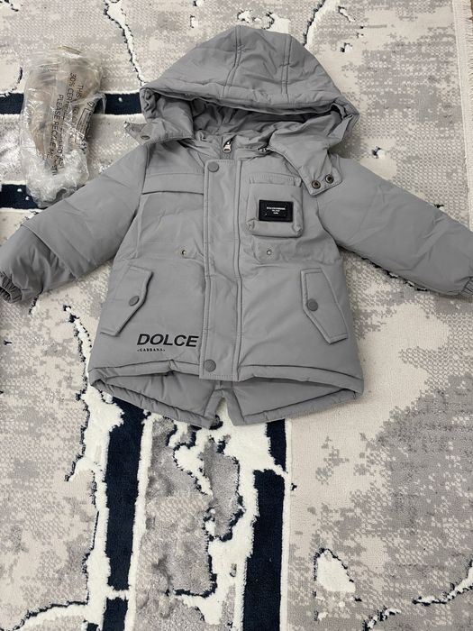 Продам детскую куртку