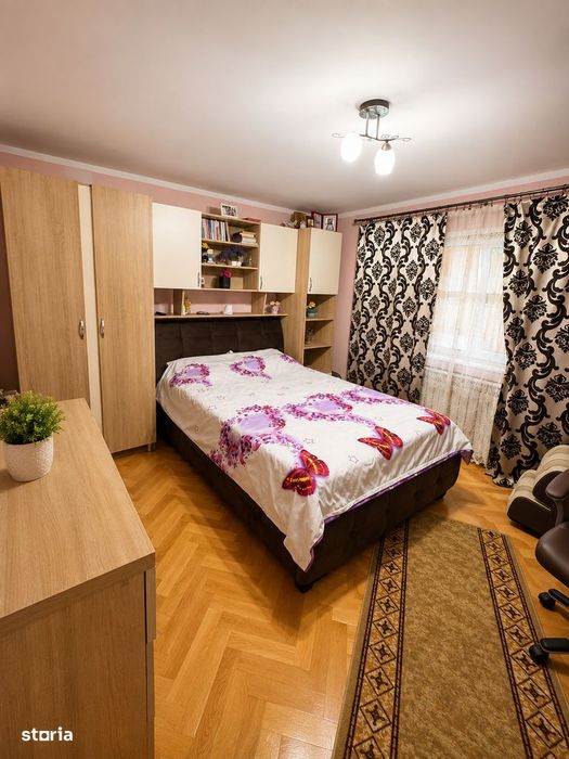 Casă premium 4 camere de vânzare în zona Parcului Cornișa