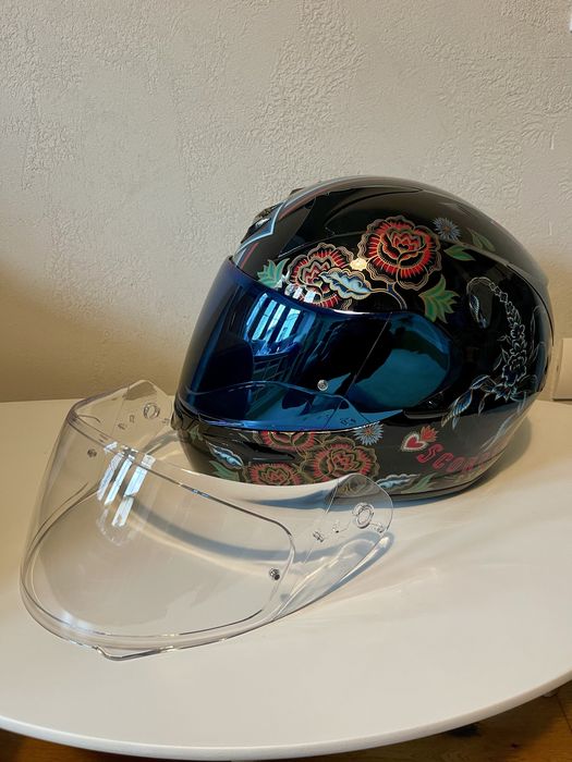 Casca moto scorpion exo 390 marimea S (56cm) viziera clara + albastru