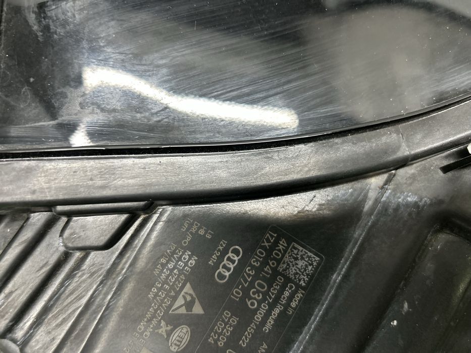 Far faruri Audi A6 C8 4K full led adaptiv Matrix stanga