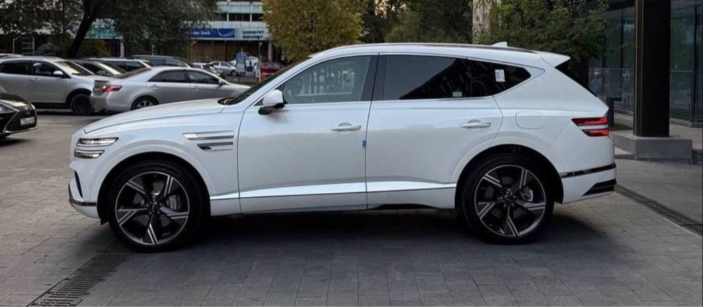 Genesis GV80 2025 год