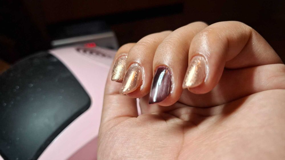 Ungii cu gel - gratuit