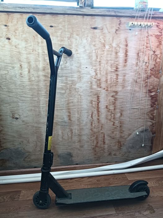 Продам самокат детский