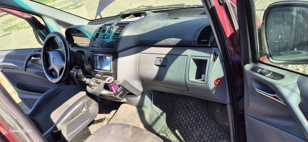 Dezmembram Mercedes Vito Viano 2.2 CDI