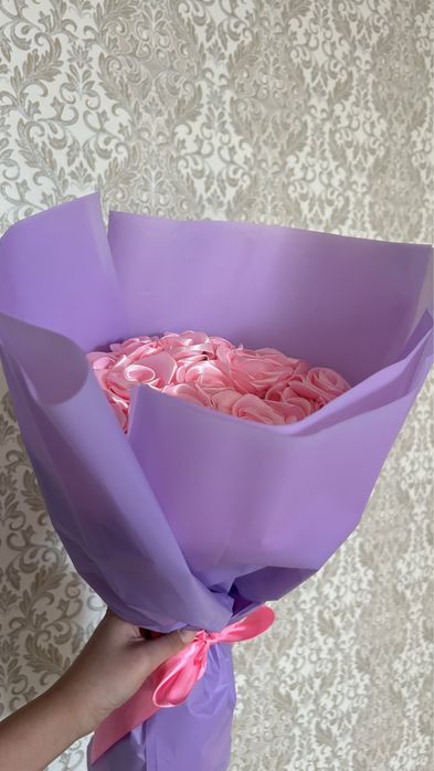 Атласный букет из 15 атласных роз)