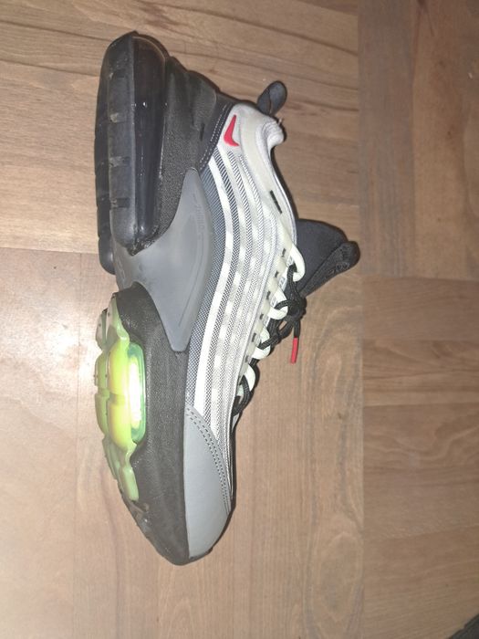 Маратонки Nike zoomx