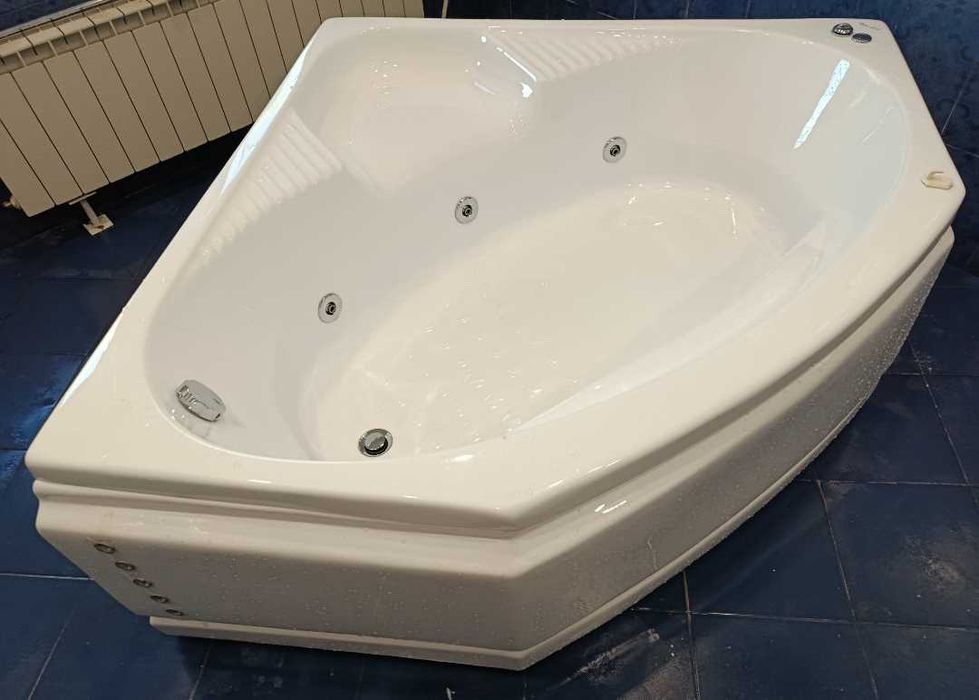 Хидромасажна вана