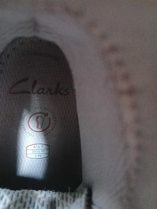 Бебешки зимни боти на Clarks
