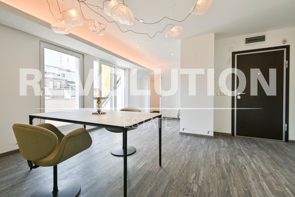 Продава се Двустаен апартамент в София, Красно село - 104 кв.м за 2789 €/кв.м - Снимка #4