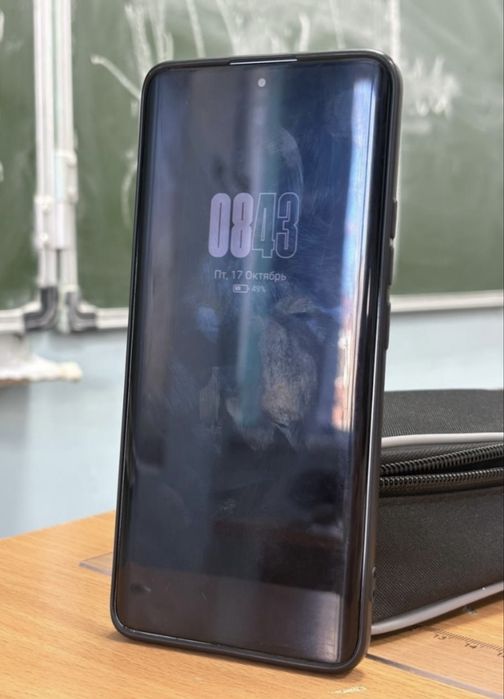 продаю Redmi note 13pro+5g