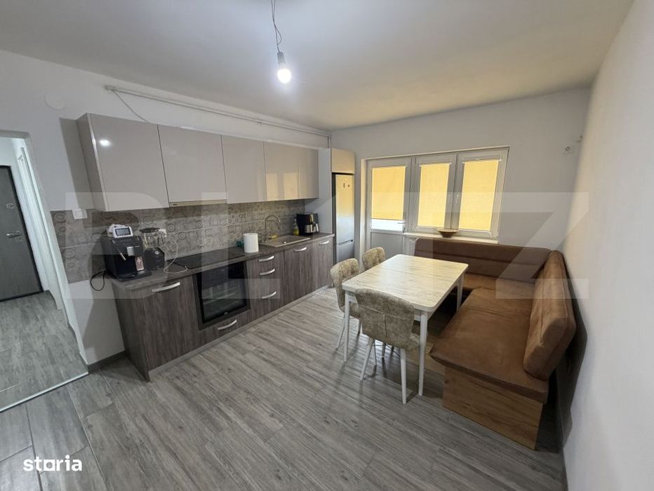 Apartament 3 camere decomandat, renovat modern, 49 mp, Centru — fotografia 3