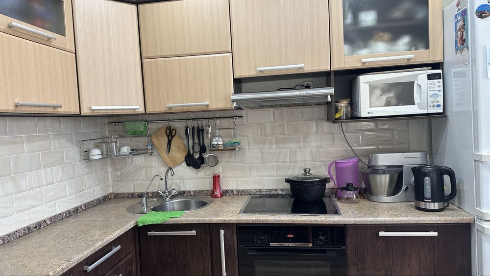 Продам кухонный гарнитур