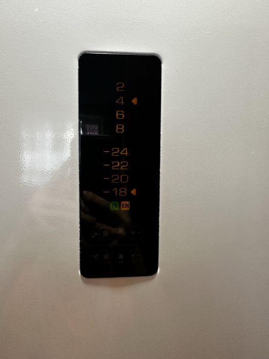 Срочно! Холодильник Beko!