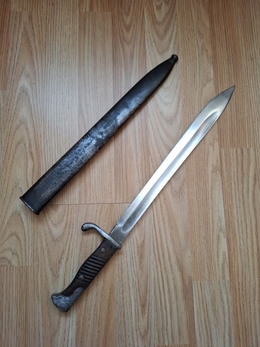 Baioneta -sabie germană butcher M1898/05  an 1916 

950 lei

Baioneta